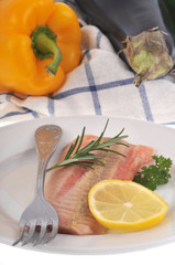 Filet de saumon au citron et romarin