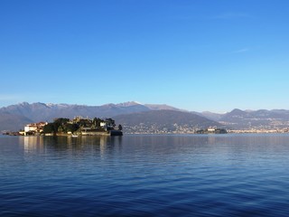 Fototapeta premium Im Winter - Stresa - Blick auf Isola Bella - Pescatori - Madre