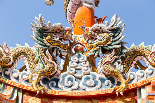 Twin dragon on Chinese temple roof