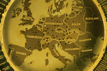 Europakarte aus der NS-Zeit, auf einem Radio von 1939