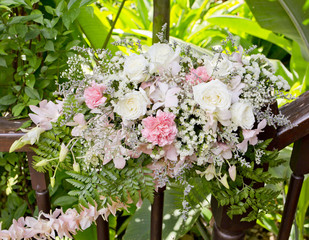 flowers bouquet arrange for decoration in wedding ceremony