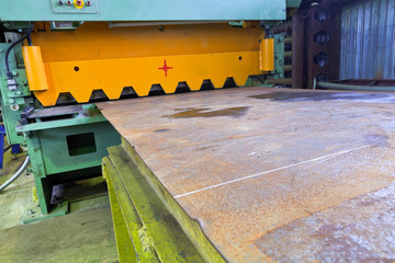 shear guillotine machine for metal sheets