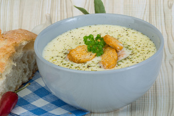 Cheese soup with croutons