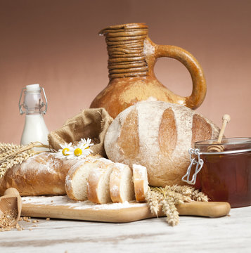 bread, bread rolls and breakfast items