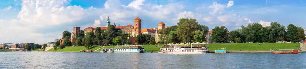 Fototapeta premium Wawel castle in Kracow