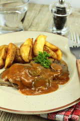 langue de boeuf sauce piquante