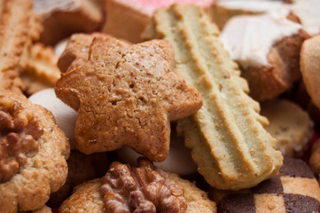 assortiment de petis-four de noël