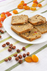 Bread with dried fruits