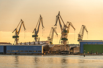 Obraz premium Industrial cargo cranes in the dock