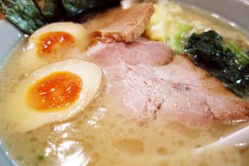 豚骨ラーメン