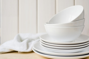 white plates and bowls