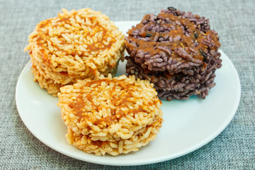 Puffed rice with sugar, thai snack.