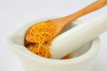 Saffron in porcelain mortar