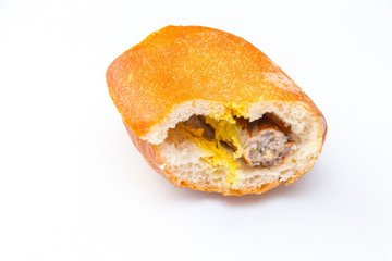 Bratwurst in der Semmel und Senf