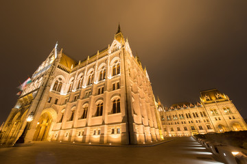 Fototapeta premium Parliament Building - Budapest, Hungary
