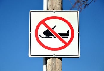 No snowmobiling sign