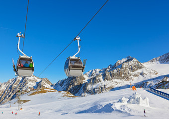 Fototapeta premium Snow fort in mountains ski resort - Innsbruck Austria
