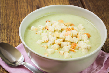 Broccoli cream soup and dried crusts