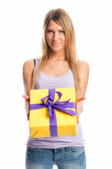 Geschenk überreichen