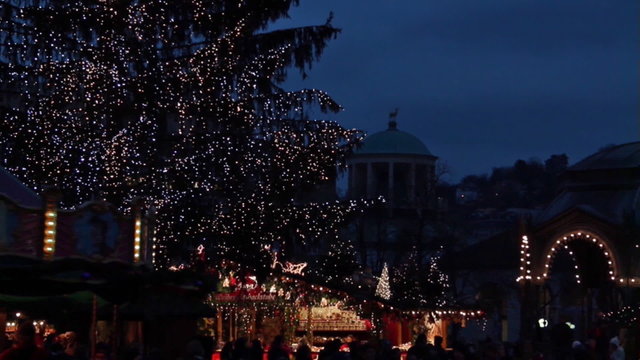 Karrussel auf dem Weihnachtsmarkt in Stutgart