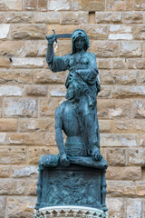Fototapeta na wymiar The statue of Judith and Holofernes, florence