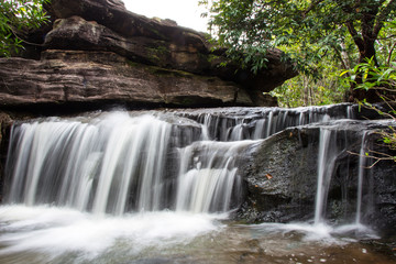 Obraz premium Tropical Waterfall Sang Chan