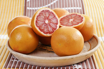 Grapefruit ruby, Keramikschale