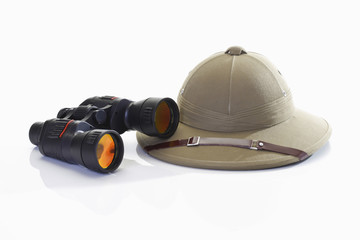 Tropenhelm mit Fernglas