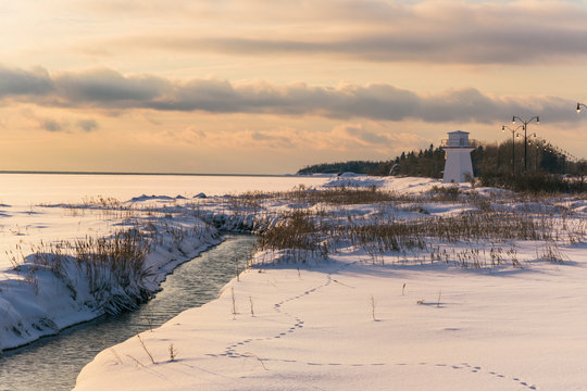 Summerside Harbour Range Light - Powered by Adobe