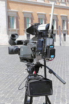 News camera