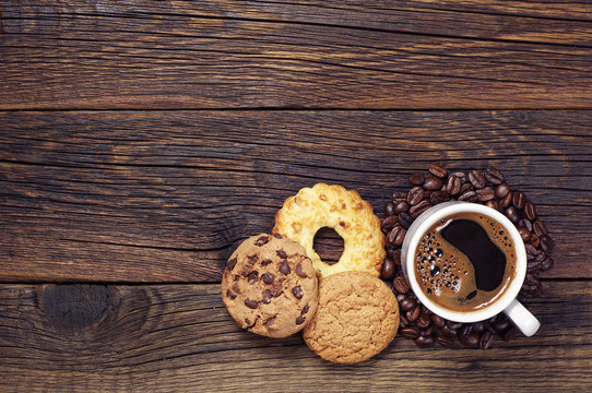 Coffee and sweet cookies