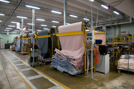 Textile industry - Weaving and warping