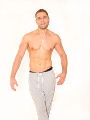 Fototapeta premium Junger muskulöser Sportler