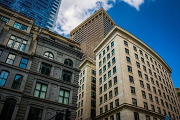 Fototapeta na wymiar Buildings along Franklin Street in Boston, Massachusetts.