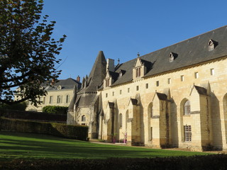 Fototapeta na wymiar Maine-et-Loire - Fontevraud - Abbaye - Cuisine et réfectoire