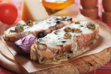 Pizza sandwich