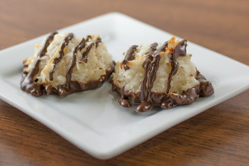 Coconut Macarons