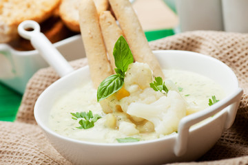 Cauliflower soup