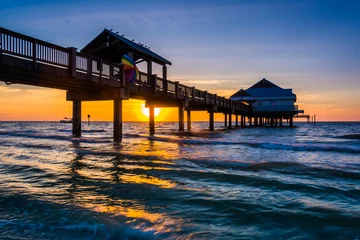 Papier Peint photo autocollant Clearwater Beach, Floride Quai de pêche dans le golfe du Mexique au coucher du soleil, Clearwater Beach,