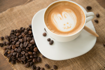 Latte Art coffee with coffee bean