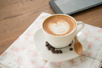 Latte Art coffee with coffee bean