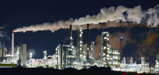 Raffinerie - Chemiewerk // Refinery - chemical plant