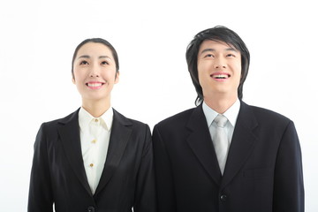 스튜디오에 있는 아시안 비즈니스 여성과 남성