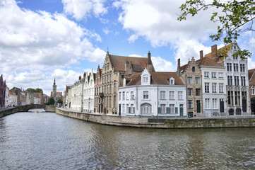 Fototapeta na wymiar Streets and canals of the old town of Bruges in Belgium