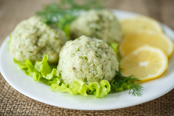 meatballs steam fish with greens