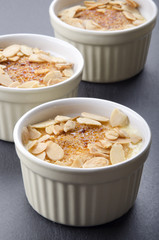 creme brulee with roasted almond sliver