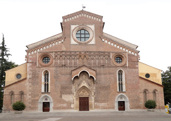 Fototapeta na wymiar Roman Catholic Cathedral Santa Maria Maggiore of Udine, Italy