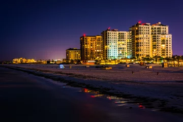 Papier Peint photo autocollant Clearwater Beach, Floride View of beachfront hotels and the beach from the fishing pier at