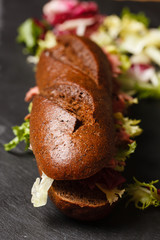 Bun with grilled roast beef