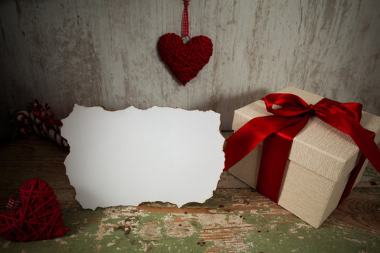 Present box and Christmas decoration